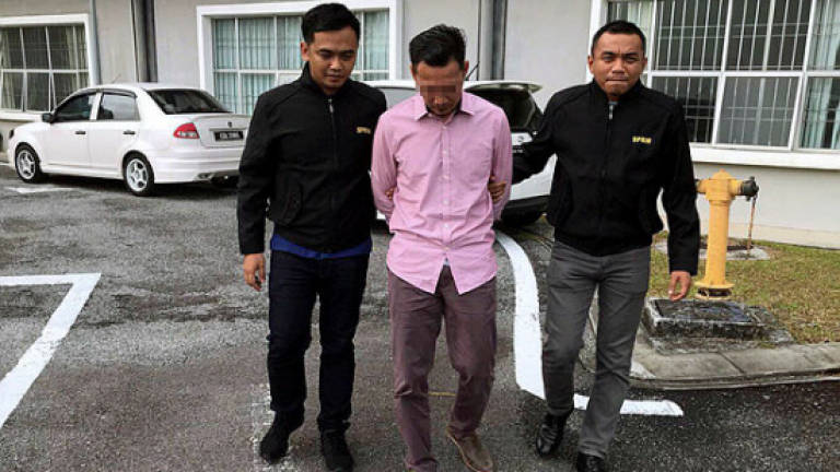 Human resource ministry views seriously arrest of DOSH officer by MACC