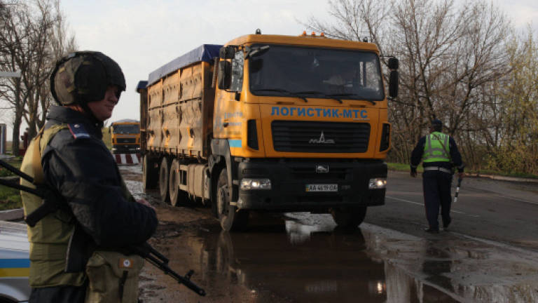 Gunbattle in eastern Ukraine kills four