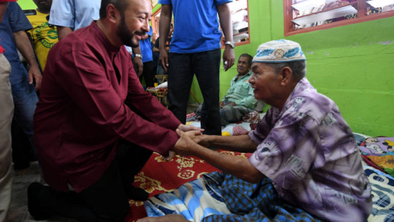 Cause of floods to be determined immediately: Mukhriz