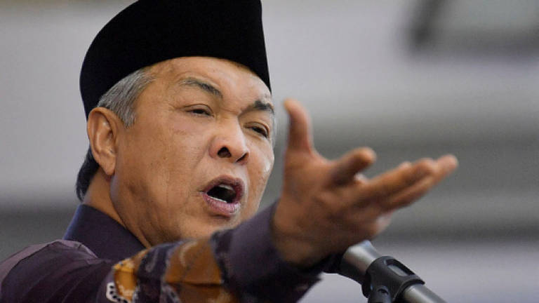 Zahid urges Umno members to retain faith in party