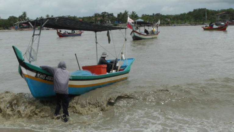 King tide keeping fishermen ashore