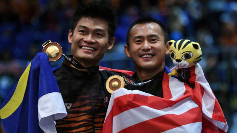Fighting start by Malaysia with 2 gold in wushu