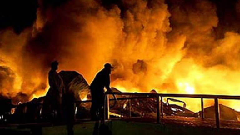 Fire destroys Nilai paint factory