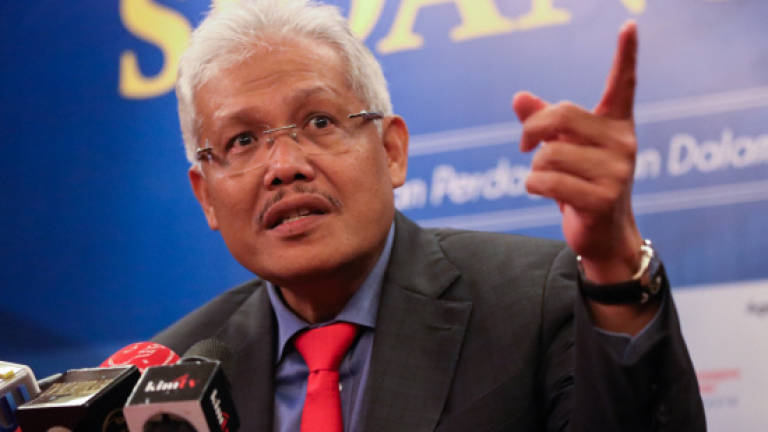 Proposal to withdraw subsidies if oil prices fall must be carefully studied: Hamzah