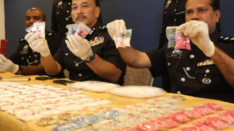Police detain two, seized drugs worth RM222,000 in anti-narcotic op
