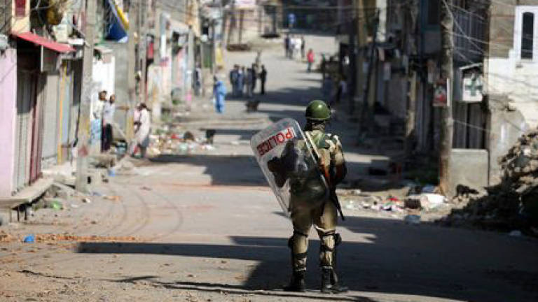 Indian troops kill three militants in Kashmir