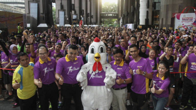 13th edition of the Roasters Chicken Run draws 2,000 participants