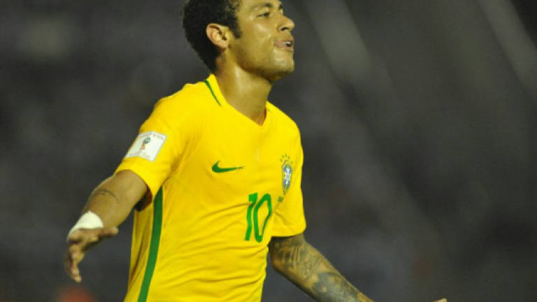 Neymar back to Brazil for World Cup qualifiers
