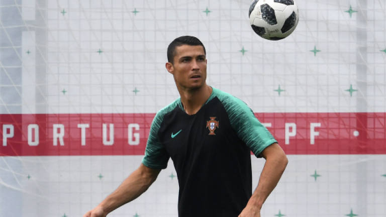 Pepe says Portugal 'privileged' to have Ronaldo