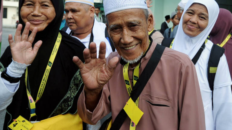 Pray for Malaysia to remain peaceful, Najib tells Haj pilgrims