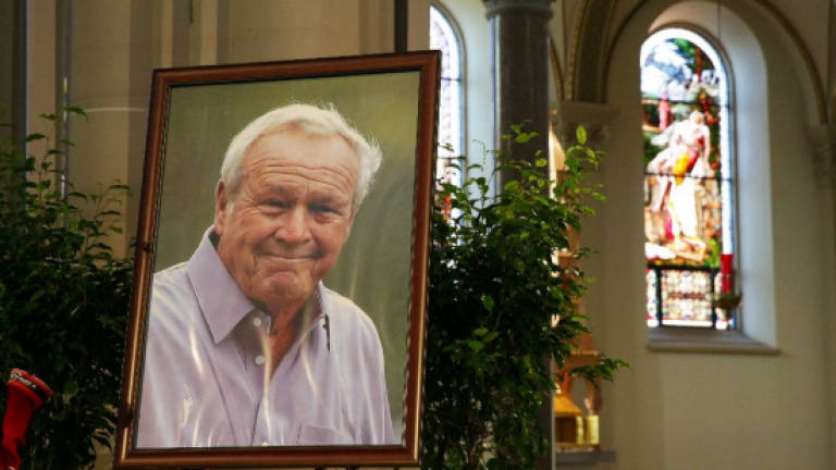 Nicklaus leads tributes to 'The King' Palmer at memorial