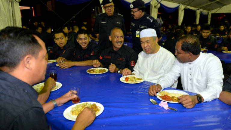 Zahid thanks police for maintaining order during by-election campaign