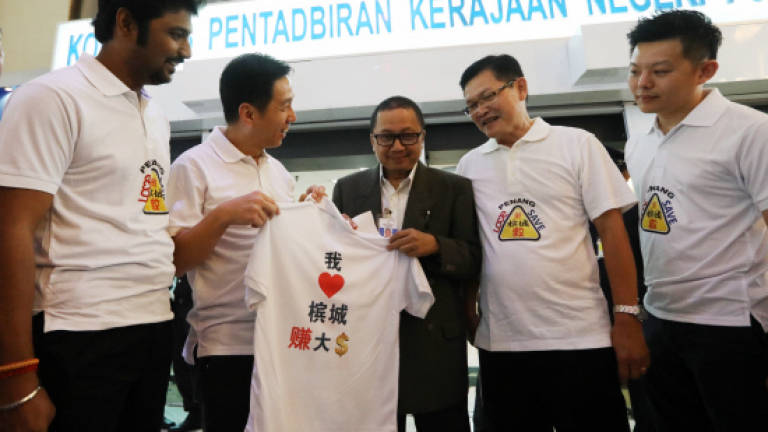 Gerakan presents Guan Eng with Valentine's Day gift