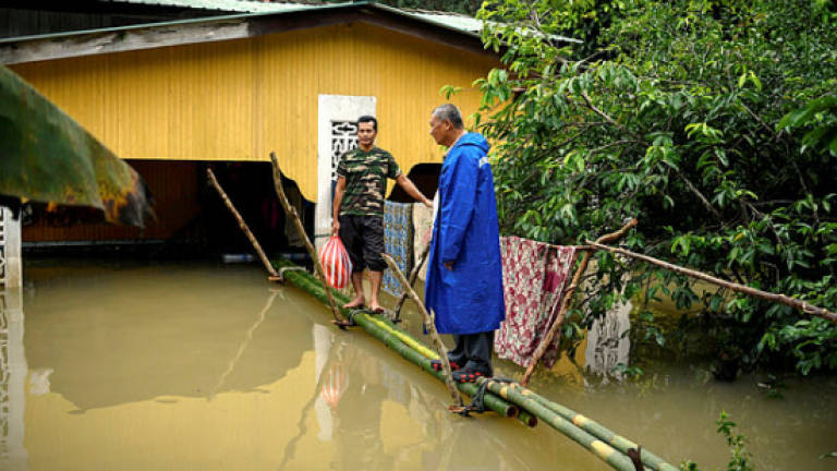 Less people at Kelantan evacuation centres