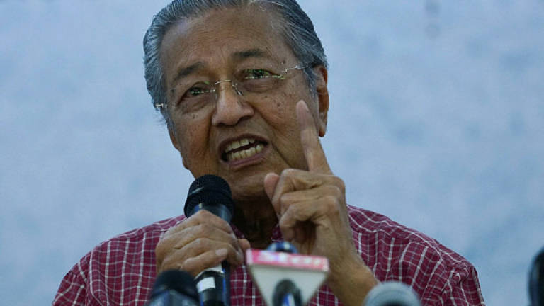 Well-known BN figures to jump ship, says Mahathir (Updated)