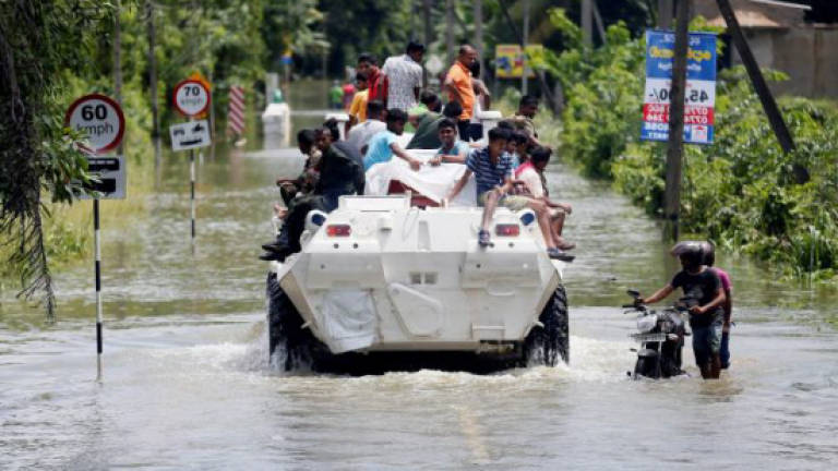 Sri Lanka steps up monsoon relief as toll hits 122