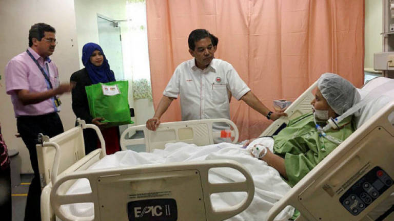 Over 400 patients moved to government hospitals around Johor