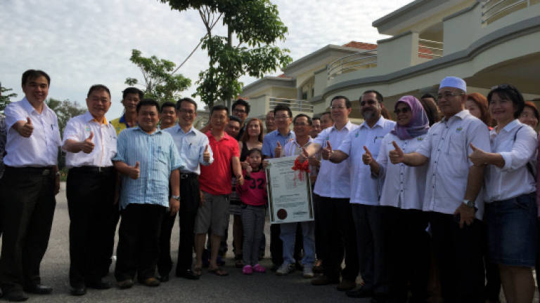 43 housebuyers in Simpang Ampat finally get keys to home
