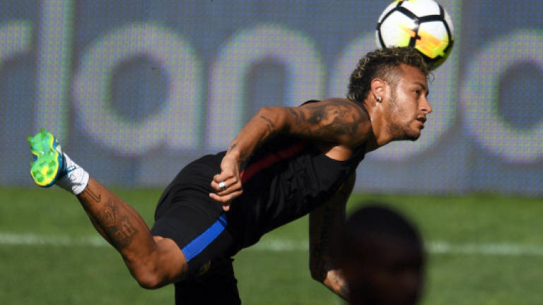 Picture this! Pensive Neymar stirs renewed PSG fever