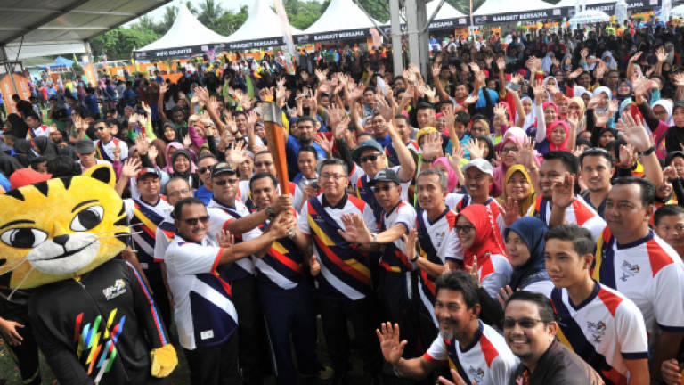 Kuala Lumpur 2017 SEA games torch run arrives in Batang Padang