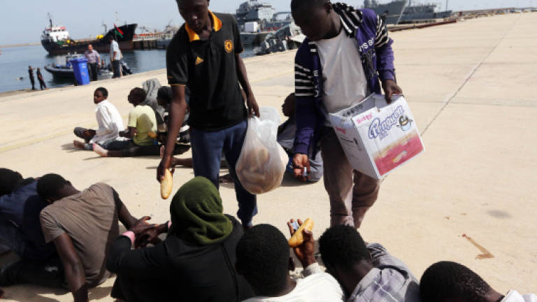 Libya coastguards rescue more than 100 migrants
