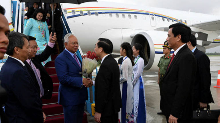 Najib arrives in Da Nang for Apec Summit