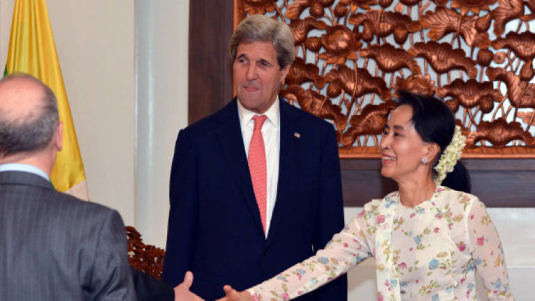 Kerry hails 'remarkable' Myanmar changes after Suu Kyi talks