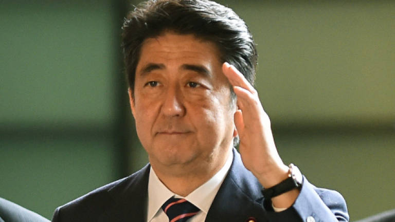 Japan PM to reshuffle cabinet
