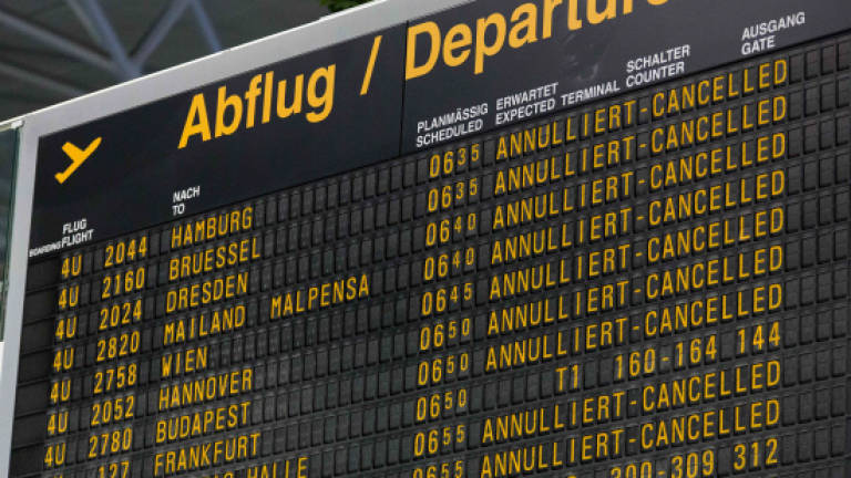 German airline strikes ground 400 flights