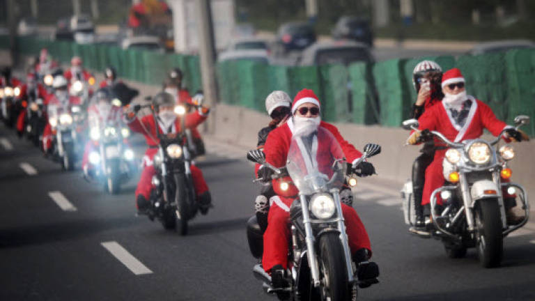 Christmas banned by Chinese university, says it is kitsch