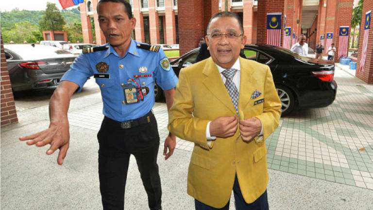 MACC arrests Mohd Isa over Felda hotel purchase (Updated)