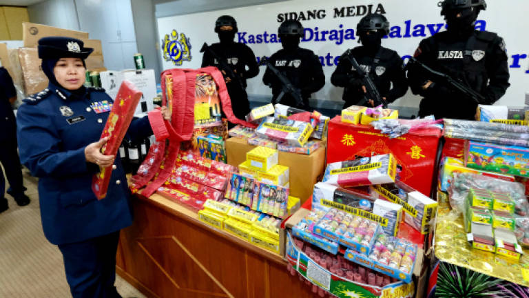 KLIA Customs seize 20.4 tonnes of firecrackers, fireworks