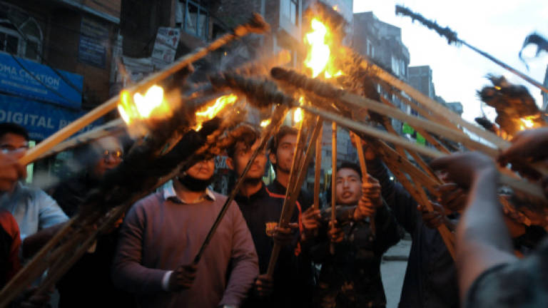 Nepal arrests protestors in Maoist-led strike