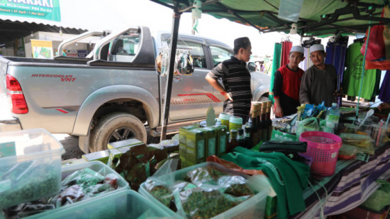 PAS Muktamar: Traders not satisfied with management of expo site