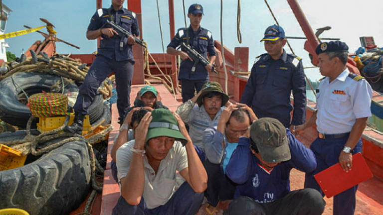 Vietnamese fishing boat tries to ram MMEA ship