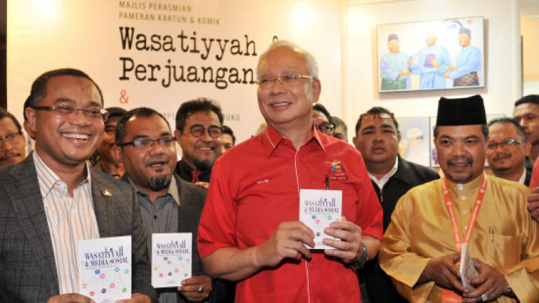 Najib stresses on importance of fact-checking news from social media