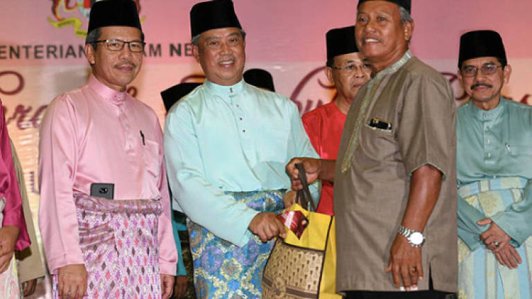 Aspects of security should be communitised: Muhyiddin Yassin