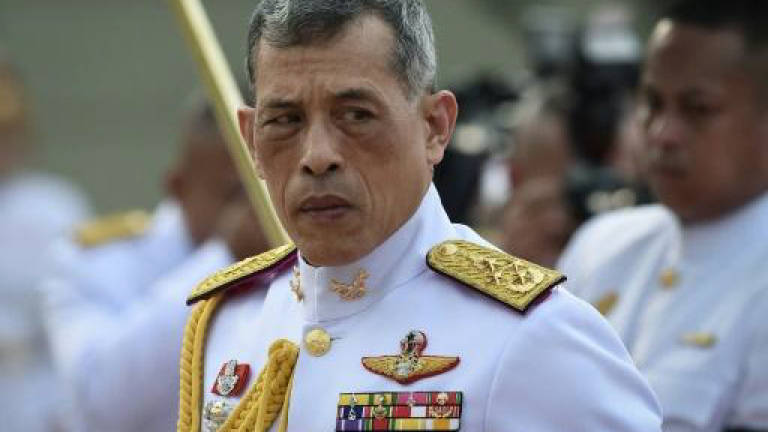 Thai king takes control of five palace agencies