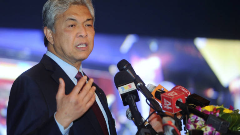 Zahid urges police to work to discard public negative perception