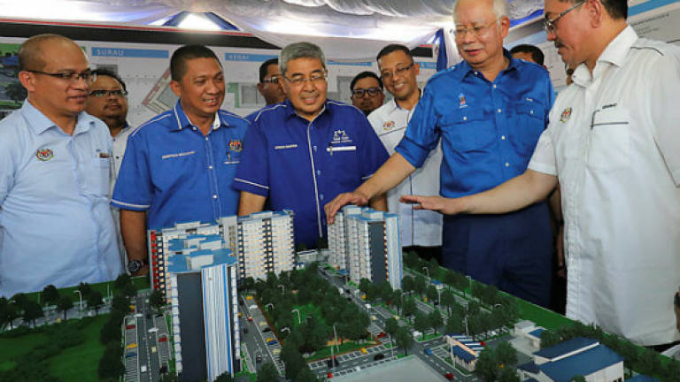 Retain current govt to continue housing agenda: Najib