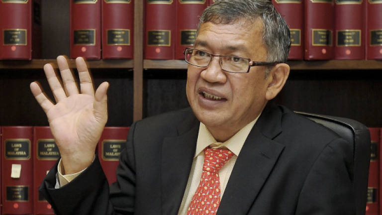 Gani Patail claims he was preparing to charge Najib on 1MDB: Dr Mahathir