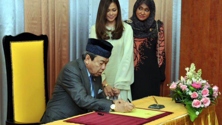 Selangor sultan advises gov't to ensure proper completion of hospital projects