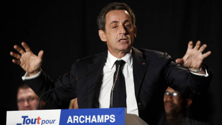 French presidential favourites head for debate showdown