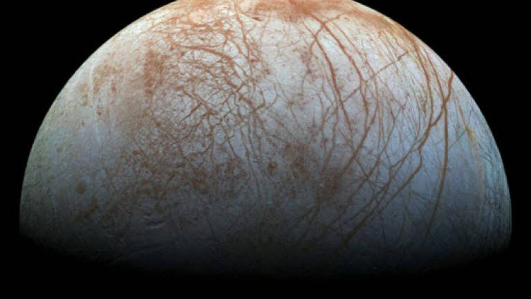 Old Nasa spacecraft points to new evidence of watery plumes over Europa