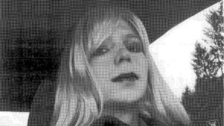Chelsea Manning makes second suicide attempt in US prison