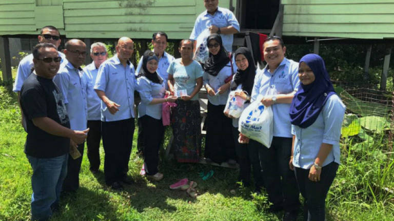 Labuan Malay chamber channels zakat to poor families in 9 villages