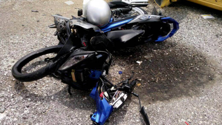 Policeman dies in Johor motorcycle-car accident