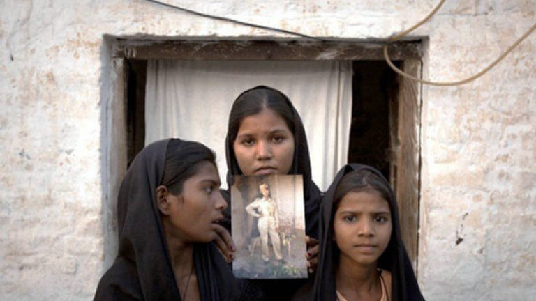 Pakistan delays blasphemy appeal after judge steps down