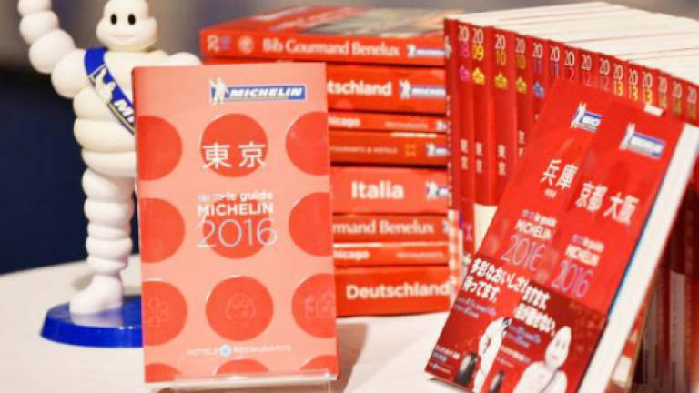 Michelin guide recognises Singapore hawkers