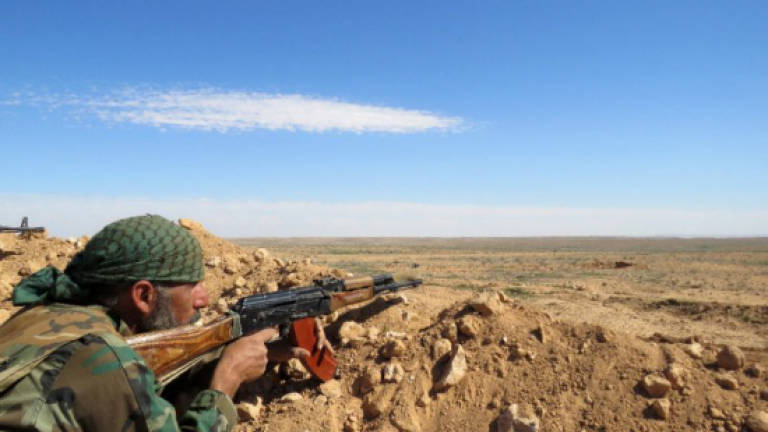 Syria army advances against IS, approaches Deir Ezzor